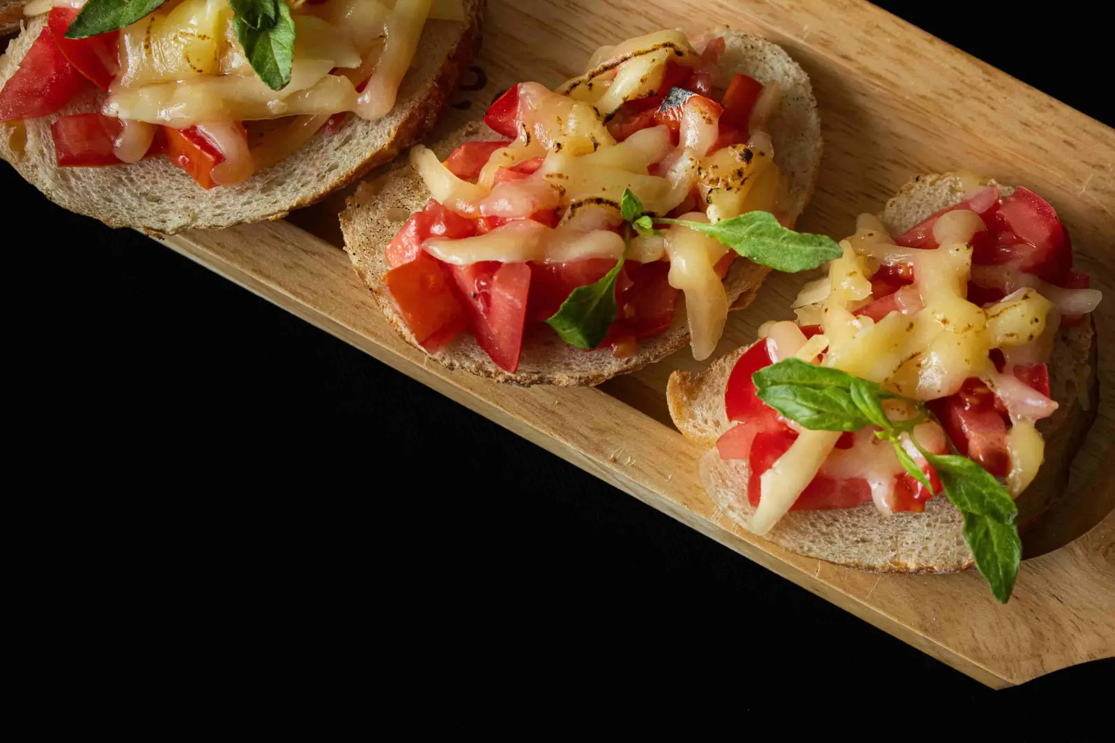 Bruschettas de tomate e queijo em coffee break para empresas em Recife